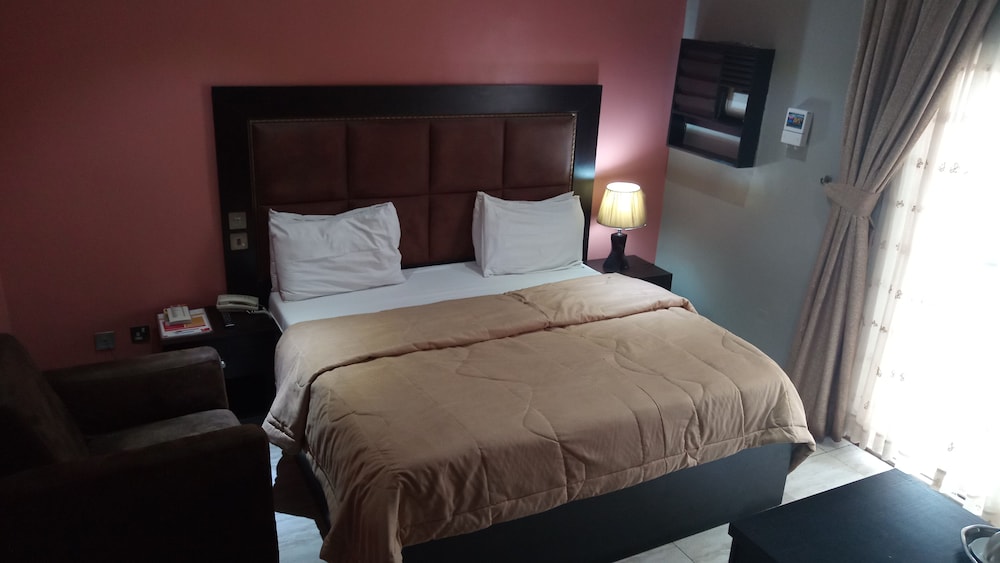 Standard Room - Photo 1