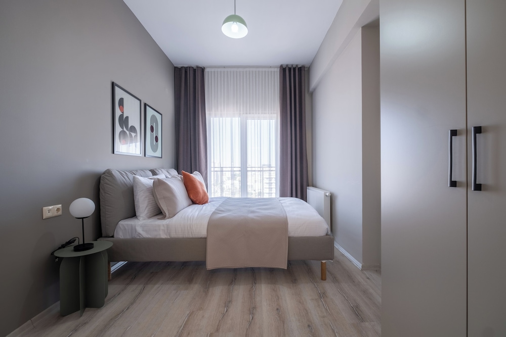Grand Apartment