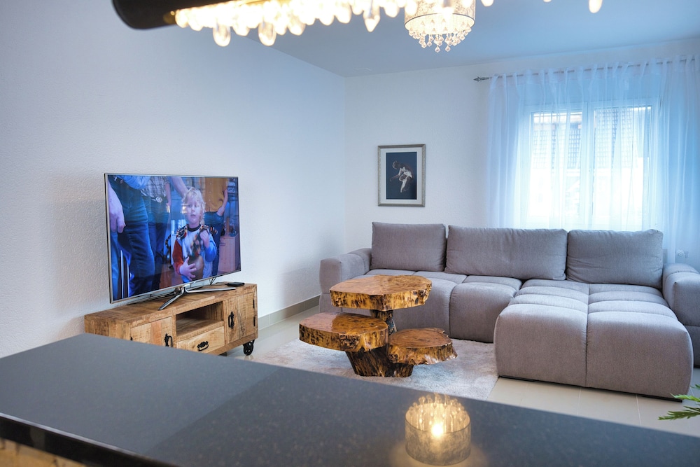 Apartment, 1 Bedroom, Smoking, Balcony