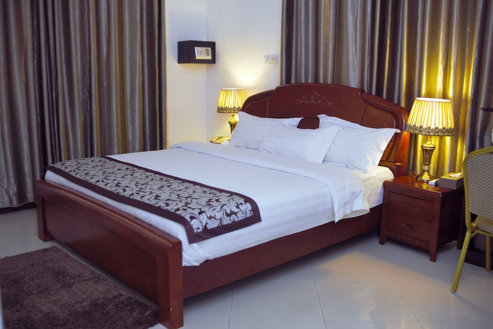 Executive Suite