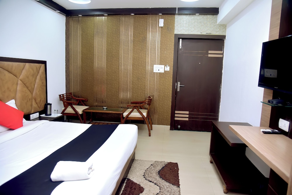 Deluxe Room - Photo 4