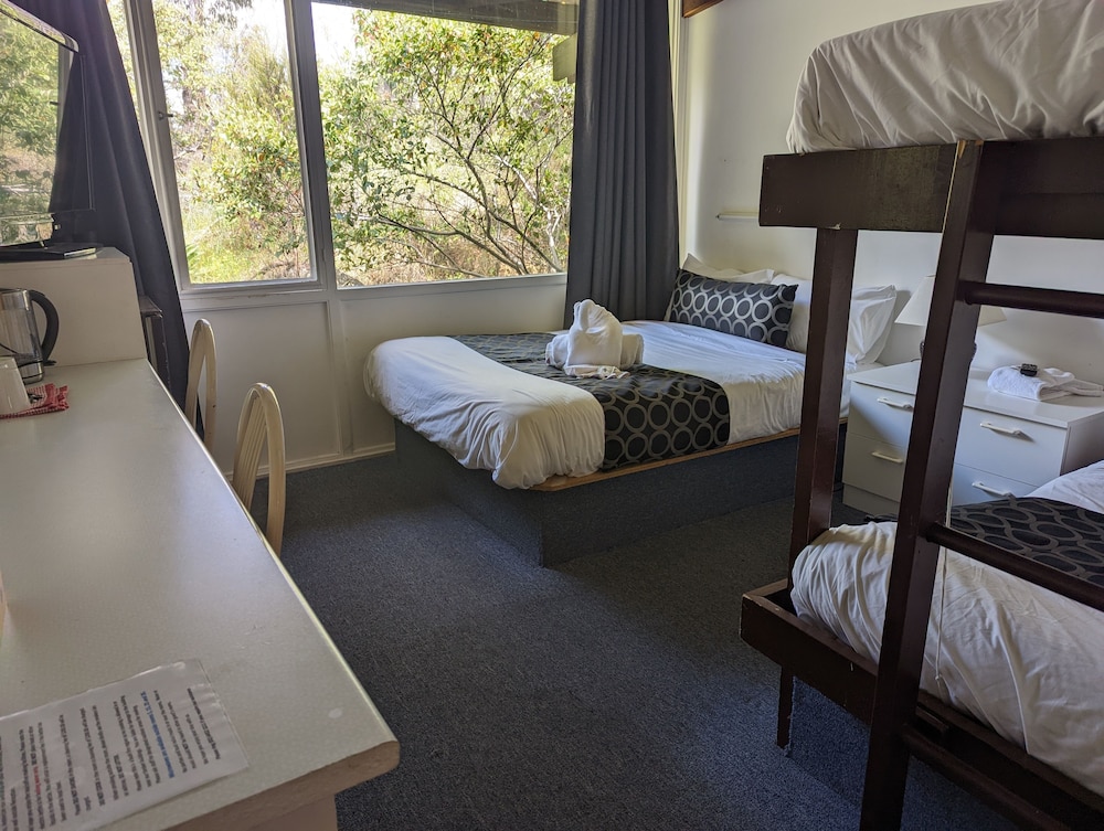 4 Share Room photo 2