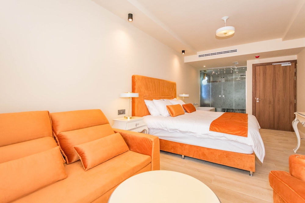 Deluxe Room - Photo 1