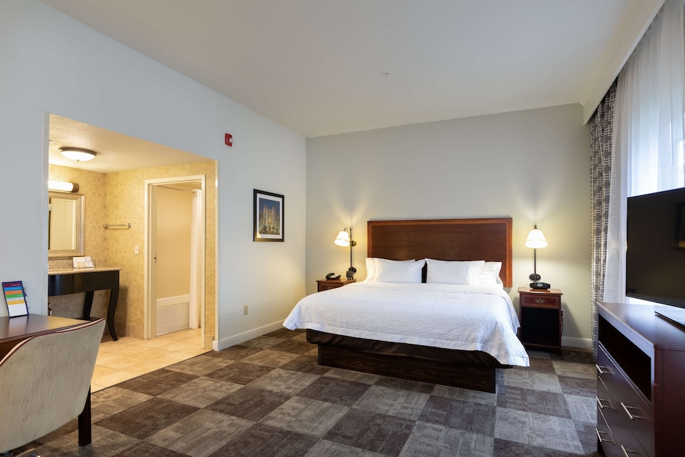 Studio, 1 King Bed, Accessible, Non Smoking - Photo 2