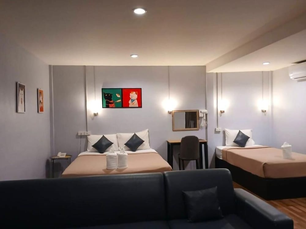 Deluxe Triple Room photo 2