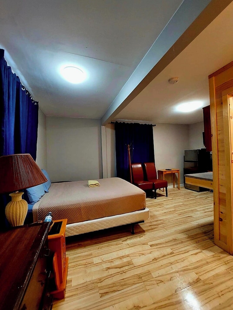 Standard Suite, Courtyard View photo 2