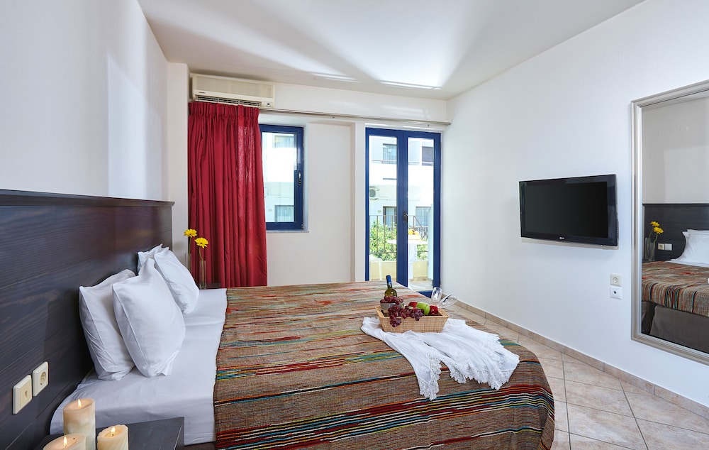 Basic Double or Twin Room, 1 Double or 2 Twin Beds
