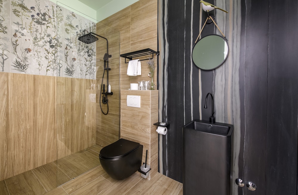 Deluxe Room, Sea View - Photo 17