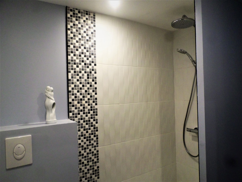Comfort Double Room, Private Bathroom (Arlequin) photo 3