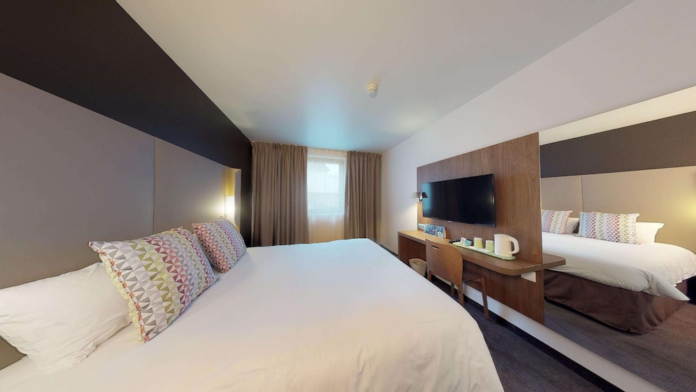 Standard Studio, 1 Queen Bed - Photo 4