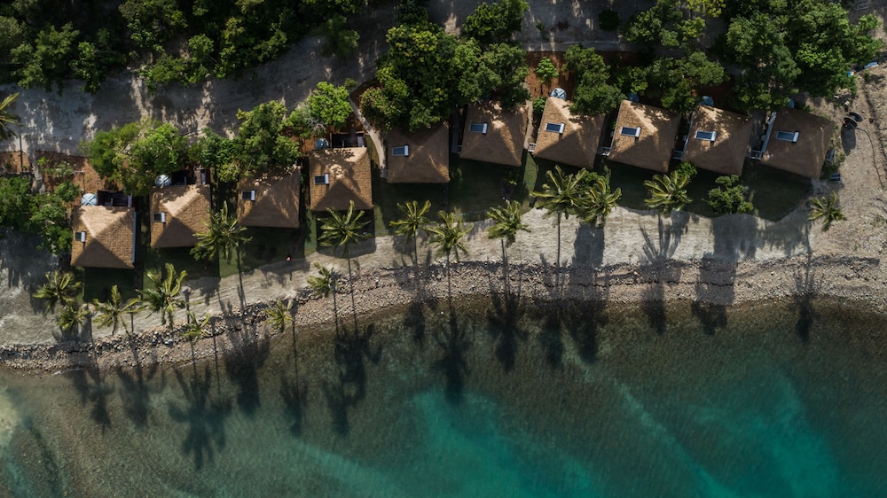 Oceanfront villa with Outdoor shower photo 3