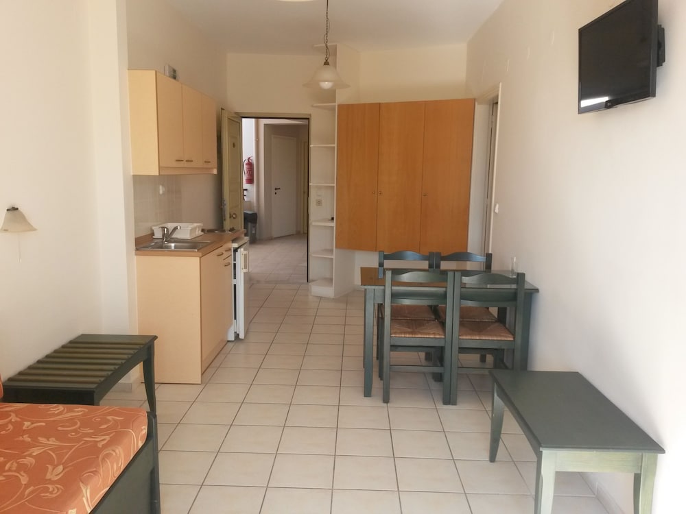 Comfort Apartment, 1 Bedroom, Balcony, Partial Sea View photo 2
