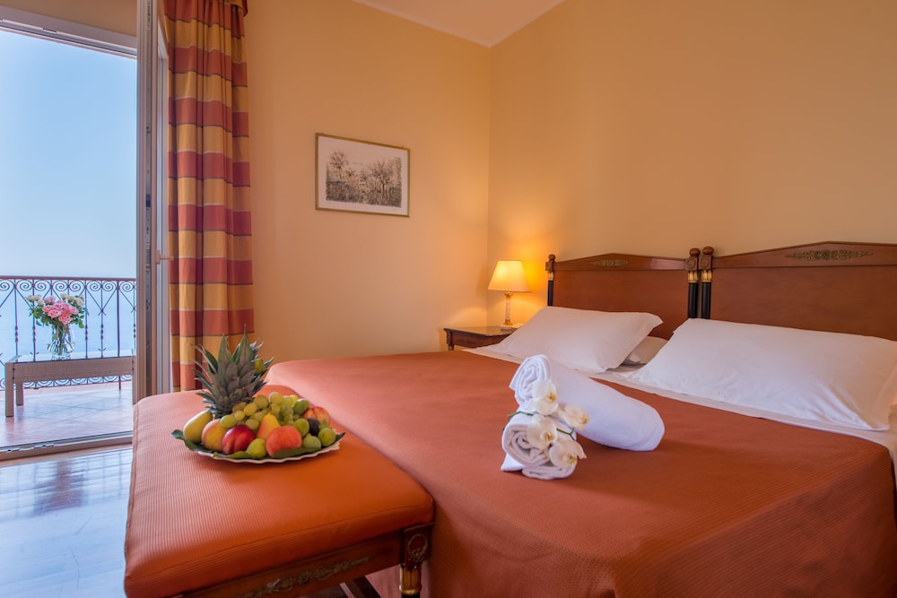 Superior Room, Balcony, Sea View