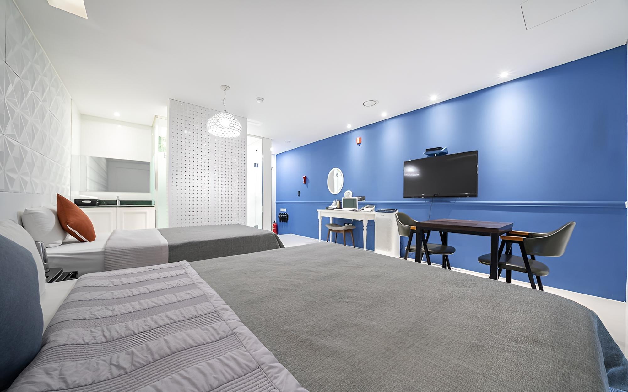 Room (Twin (No 9 3 people)) - Photo 4
