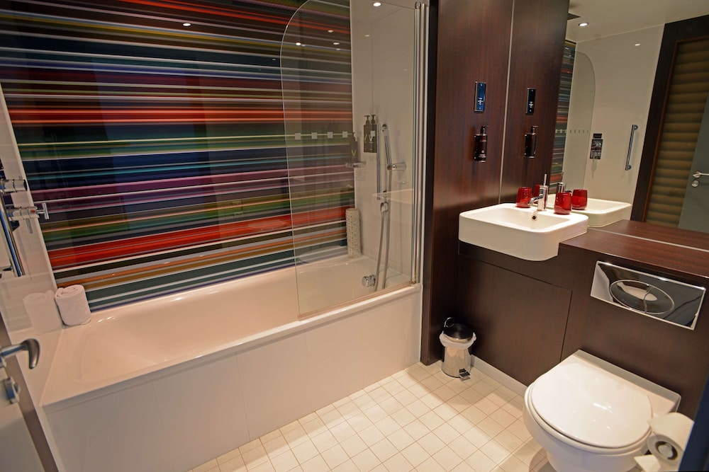 Club Room (FREE Gym & Pool Access) - Photo 9