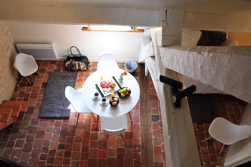 Triple Room (Viollet le Duc) photo 3