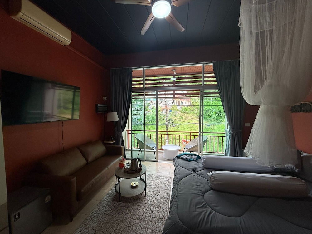 Deluxe Double Room, Balcony photo 2