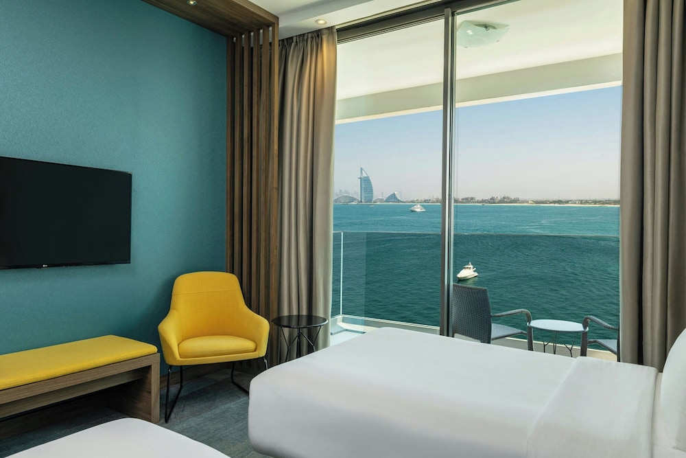 Aloft, Guest room, 2 Twin Beds, Sea view, Balcony photo 2