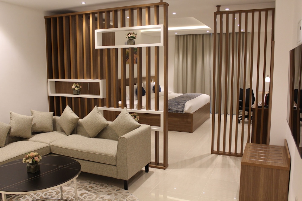 Executive Studio Suite - Photo 1