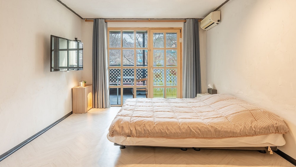 Basic Room, 1 Bedroom (Room 201)