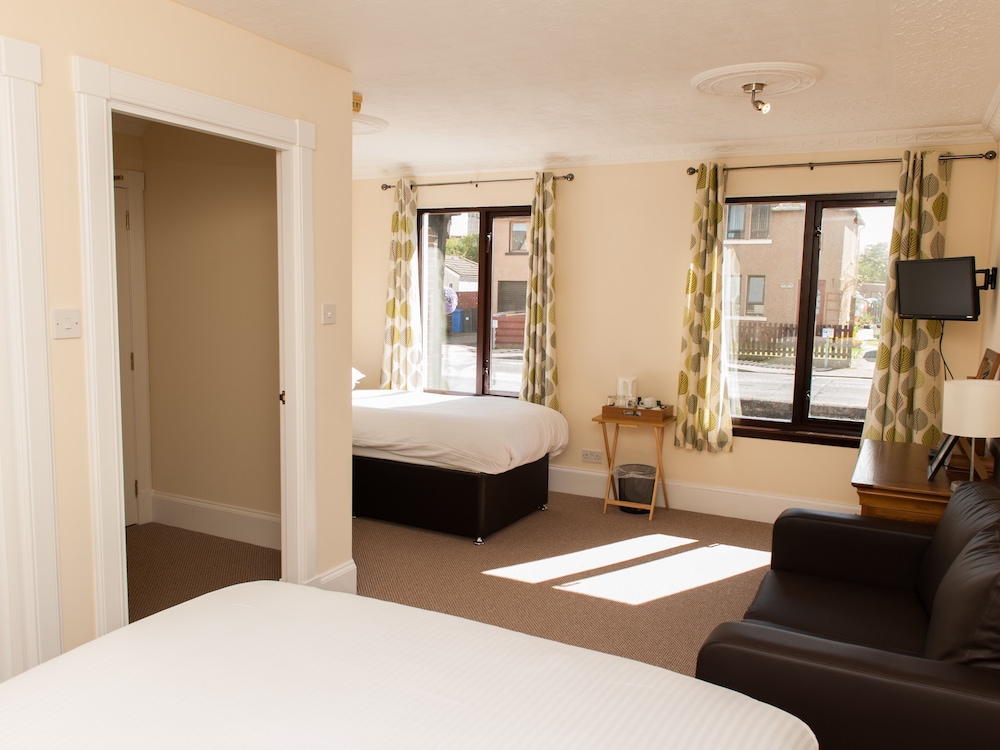 Suite, Ensuite (3pax) photo 3