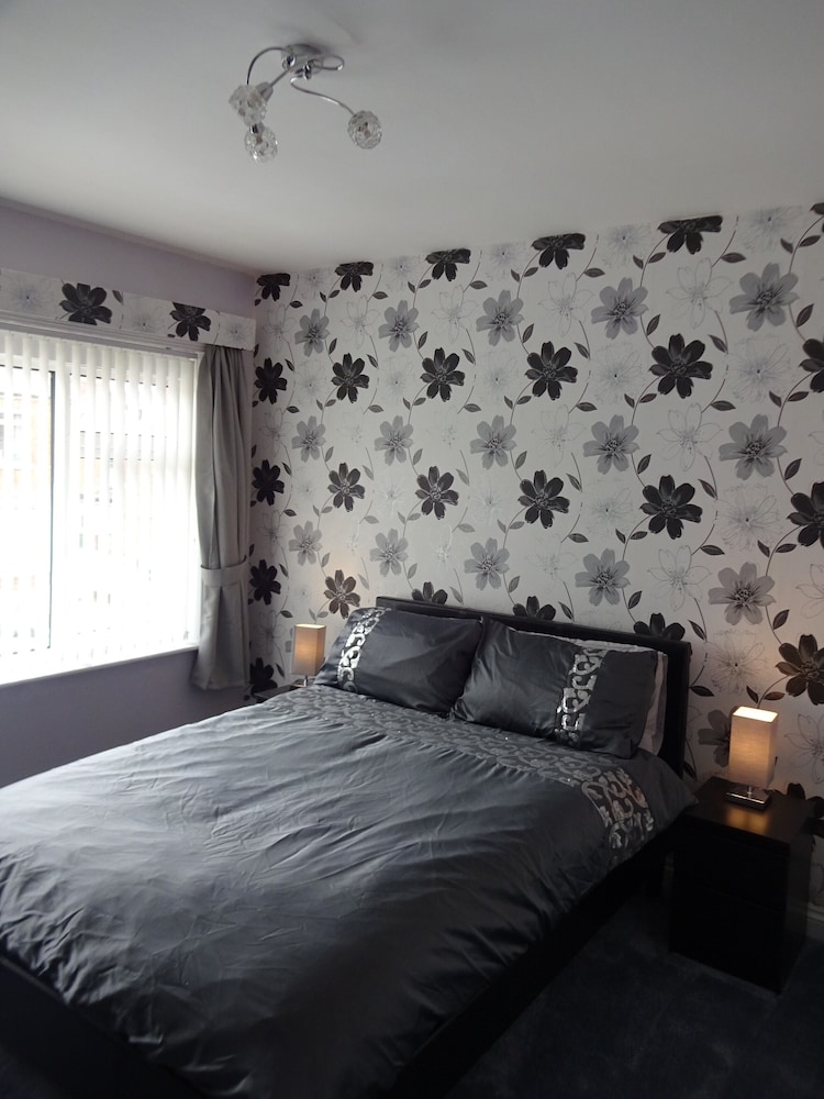 Double Room, Ensuite (1Bee) photo 2