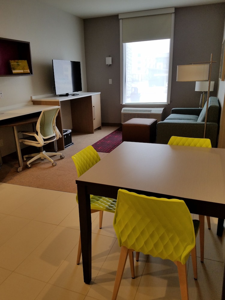 Suite, 1 King Bed, Accessible (Mobility & Hearing, Roll-in Shower) photo 2