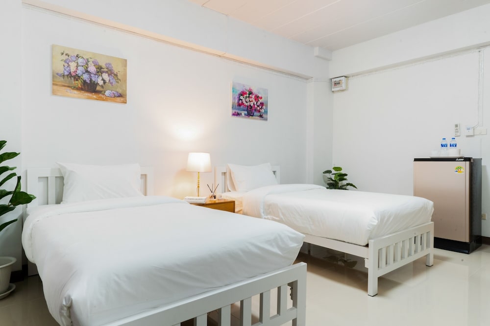 Superior Twin Room, Balcony photo 1