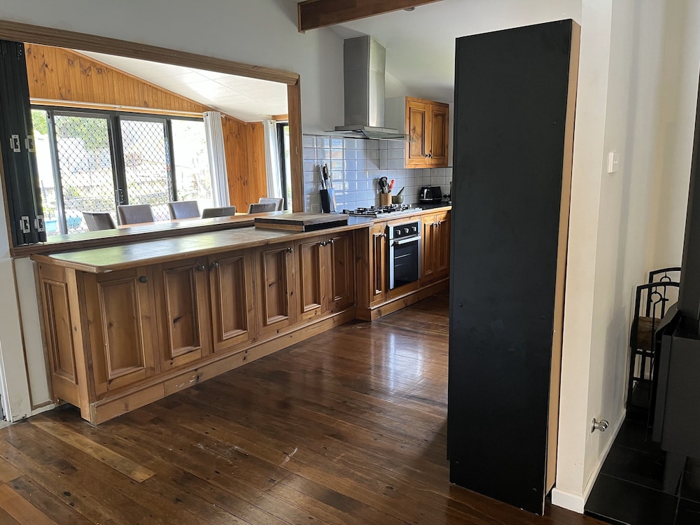 Basic House photo 2