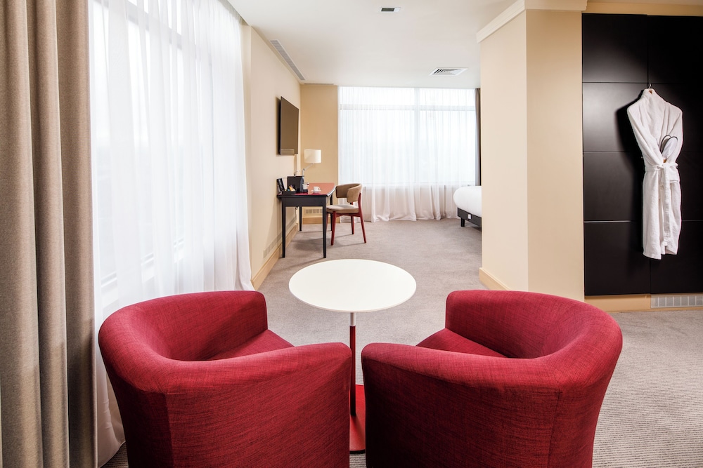 Privilege, Room, 1 King Bed, View photo 2