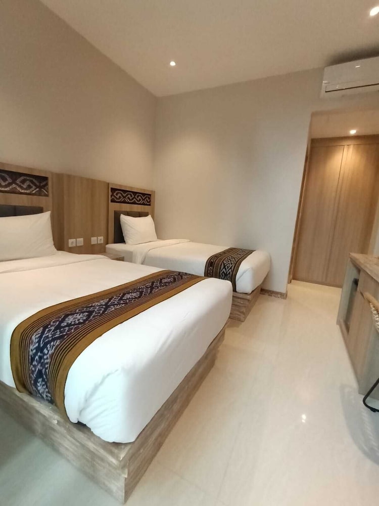Standard Double or Twin Room - Photo 14