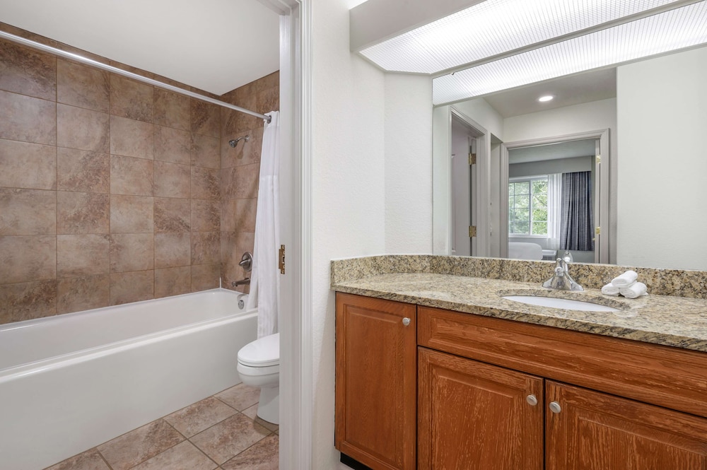 2 Bedroom 2 King Suite - Photo 7