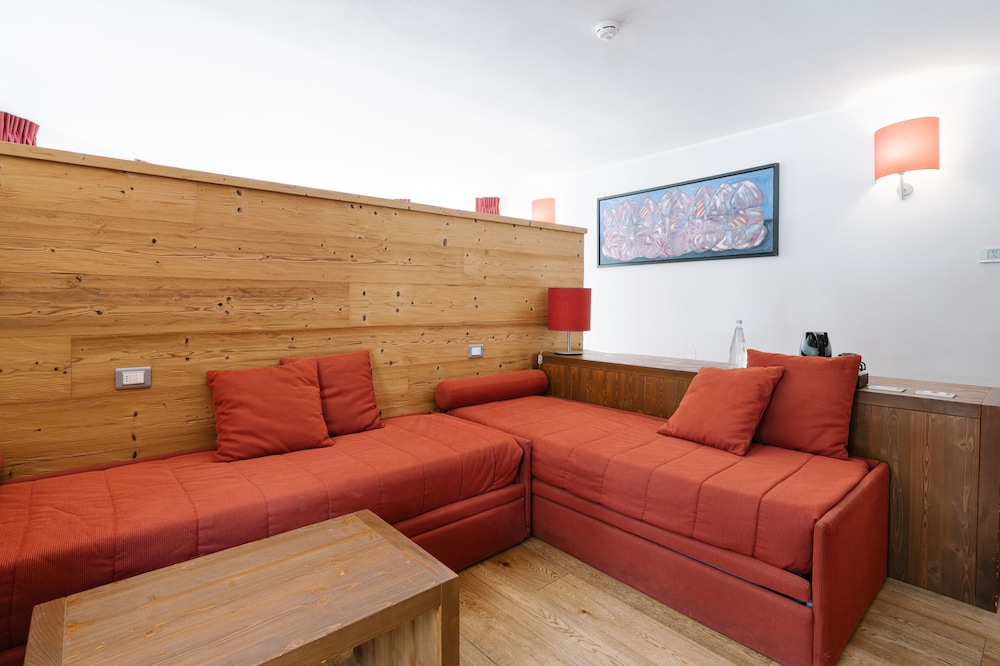 Quadruple Room (Suite) photo 3