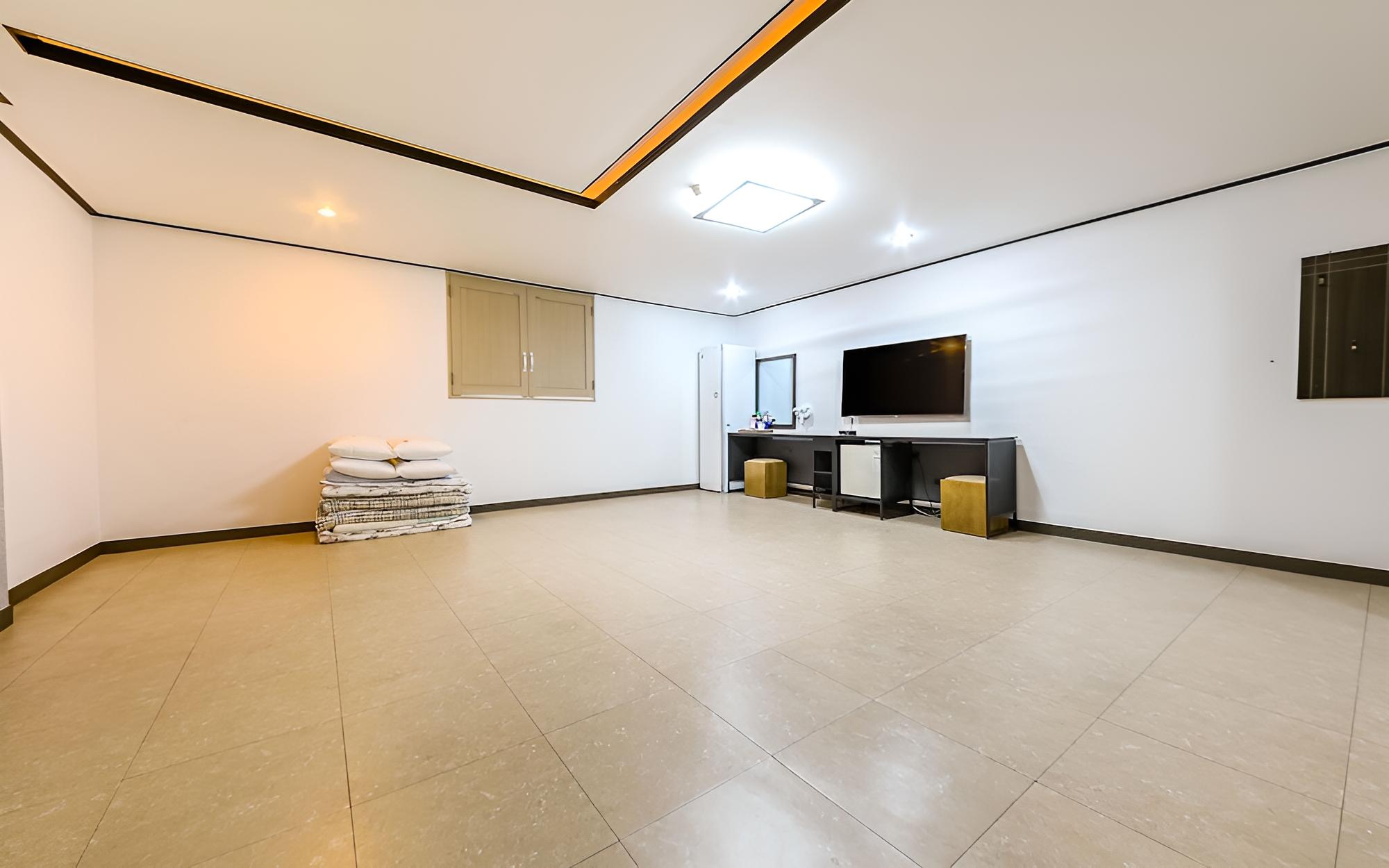 Room (Korean room (with styler)) photo 2