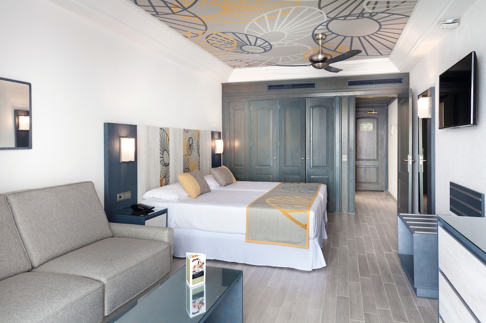 Standard Double Room, Sea View (Sofa Bed) - Photo 5