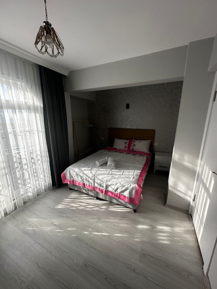 Standard Double Room - Photo 21