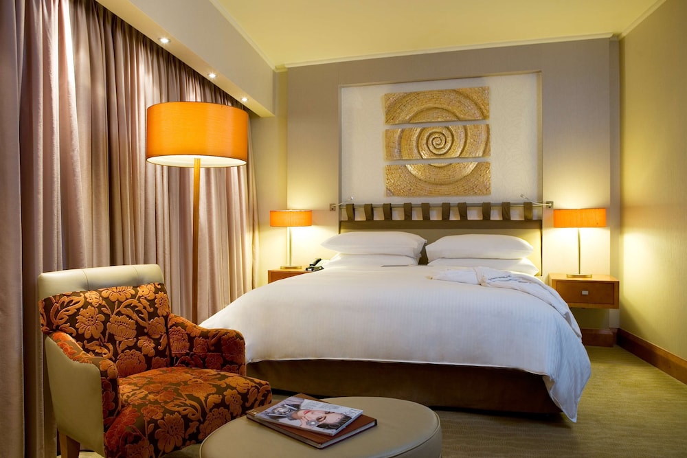 Sandton Towers Club Floor Double or Twin Room photo 3