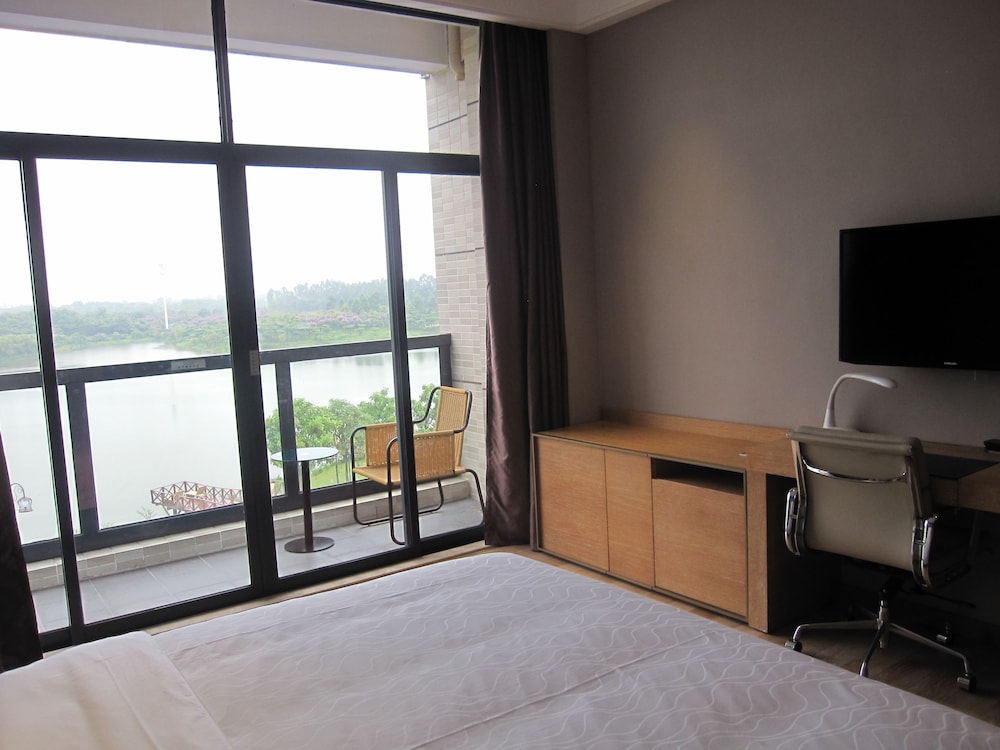 Healthy Theme King Room photo 2