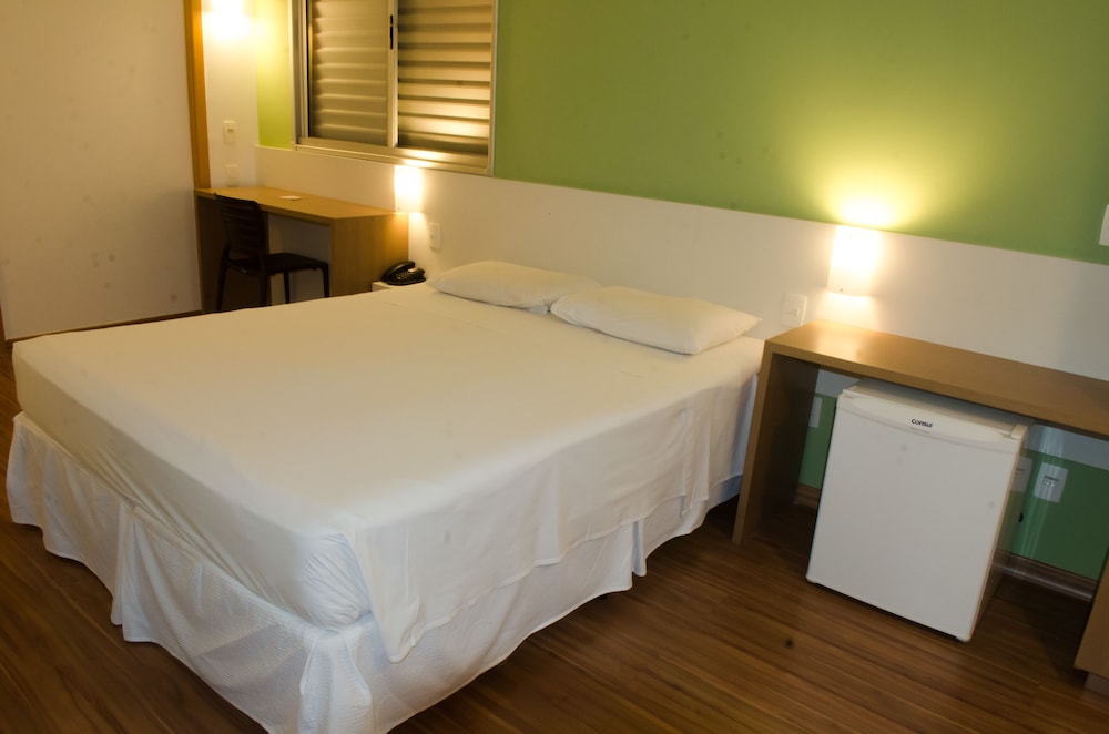 Standard Single Room, 2 Twin Beds photo 1