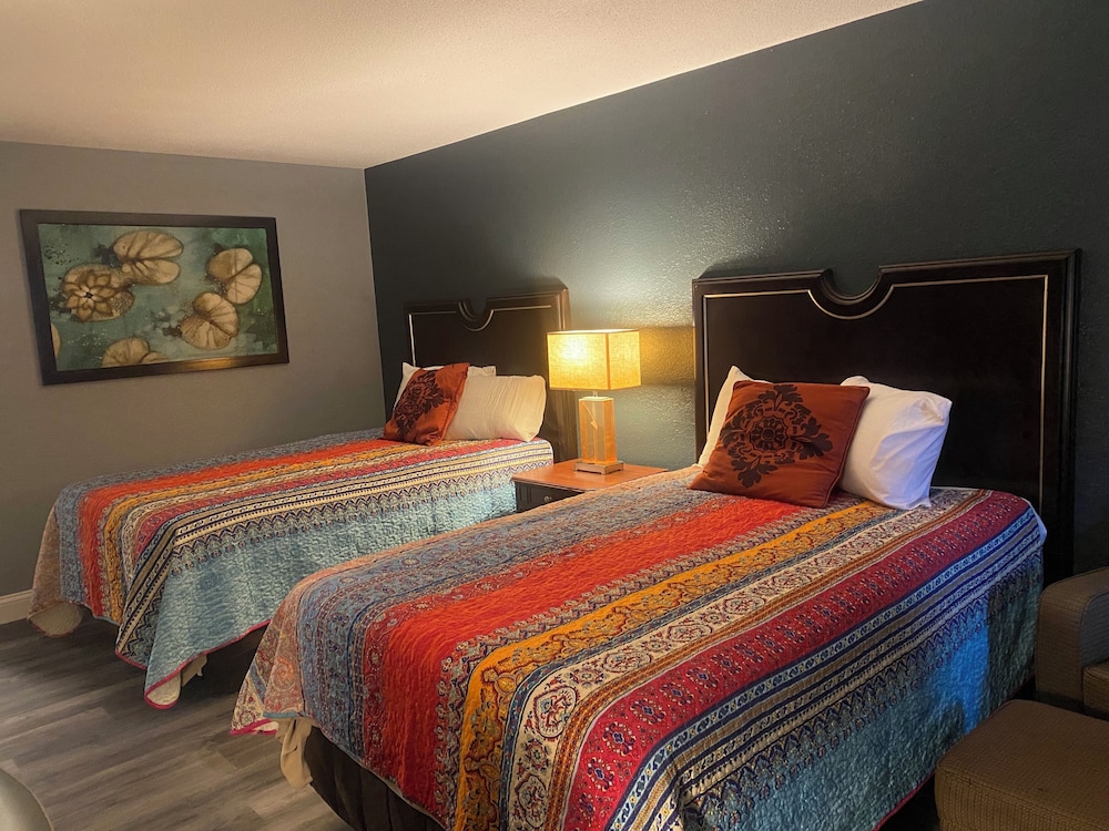 Double Room, 2 Double Beds, Non Smoking photo 1