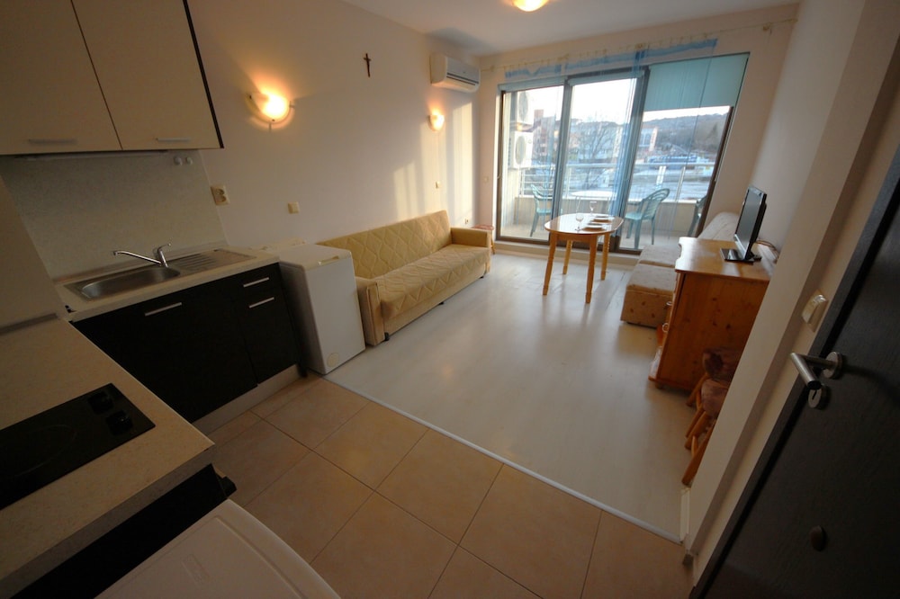Economy Apartment, Balcony