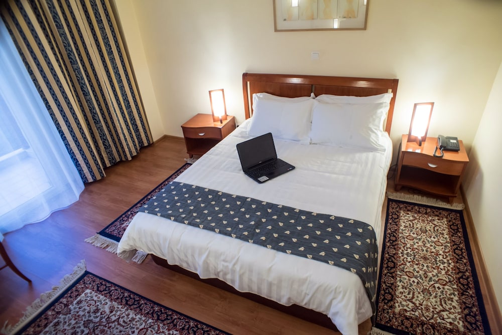 Double or Twin Room - Photo 2