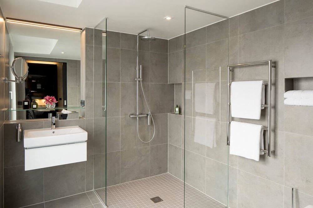 Standard Double or Twin Room photo 3