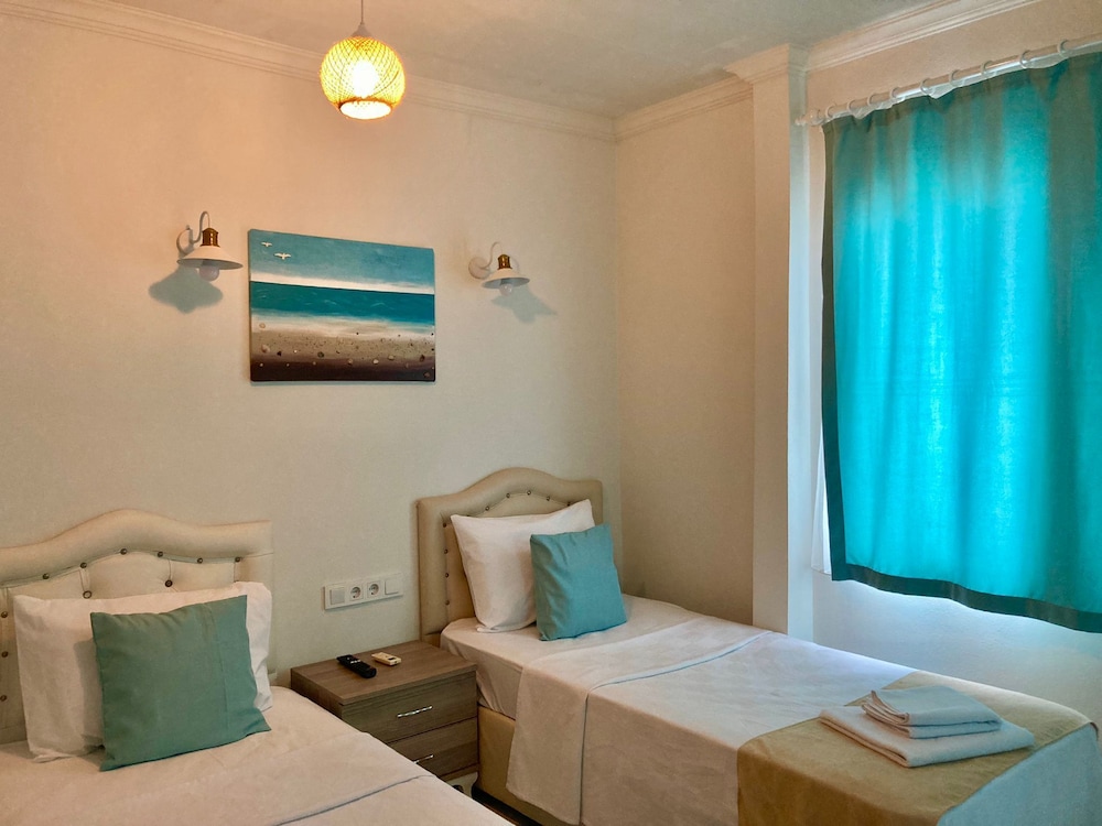 Basic Twin Room photo 3