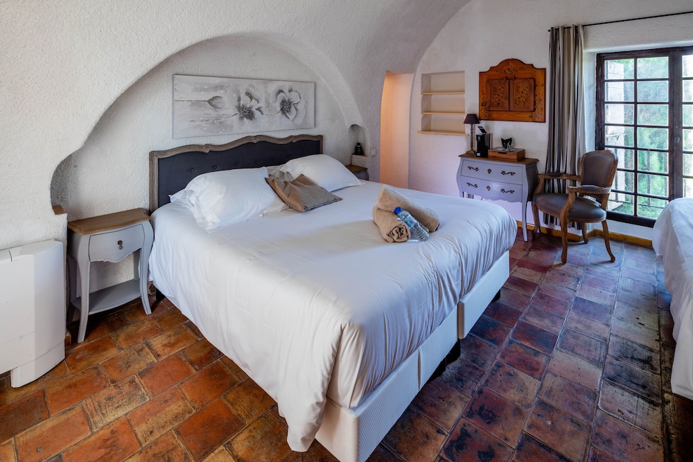 Traditional Triple Room - Photo 1