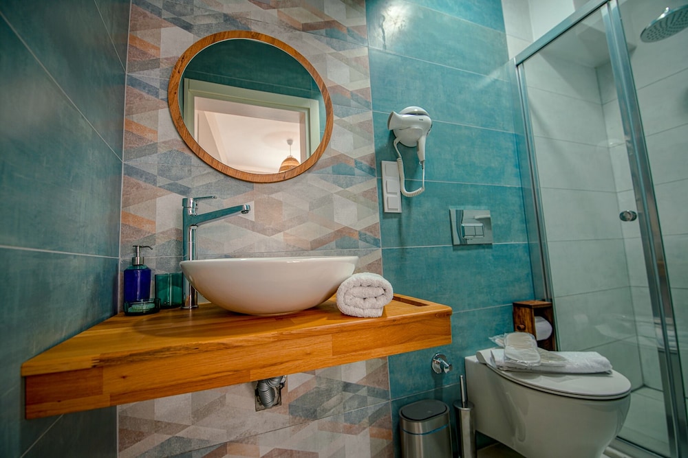 Honeymoon Double Room photo 2