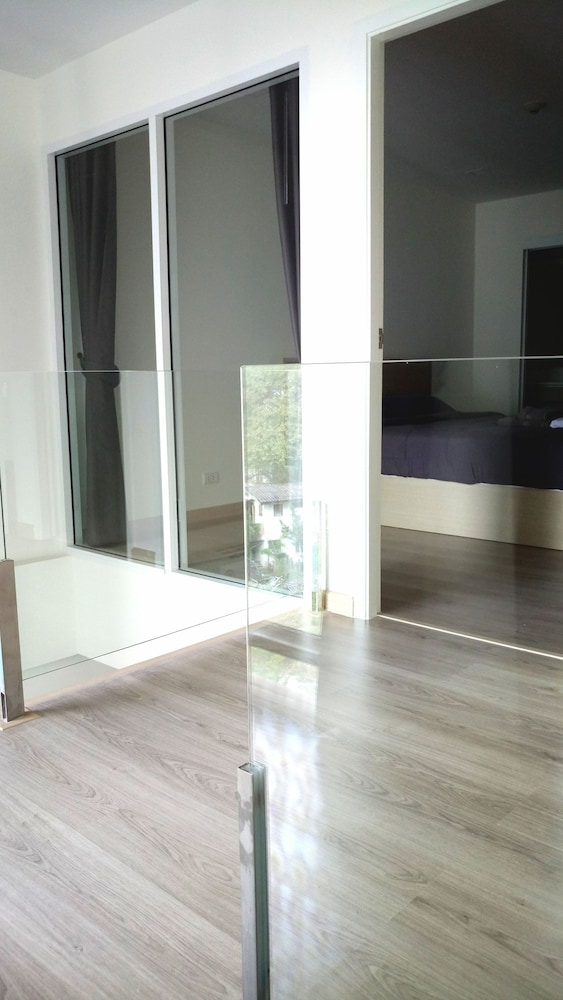 Sea & Pool Suites photo 1