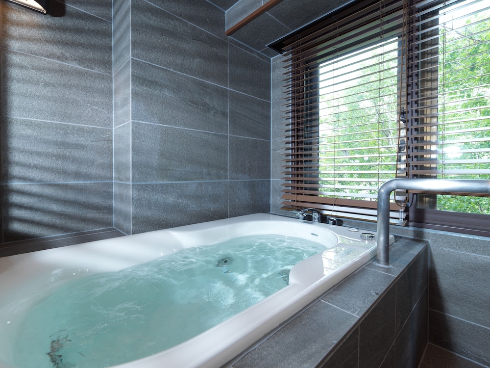 (KOMOREBI) Traditional Twin Room with Jet Bath, Non Smoking - Photo 13