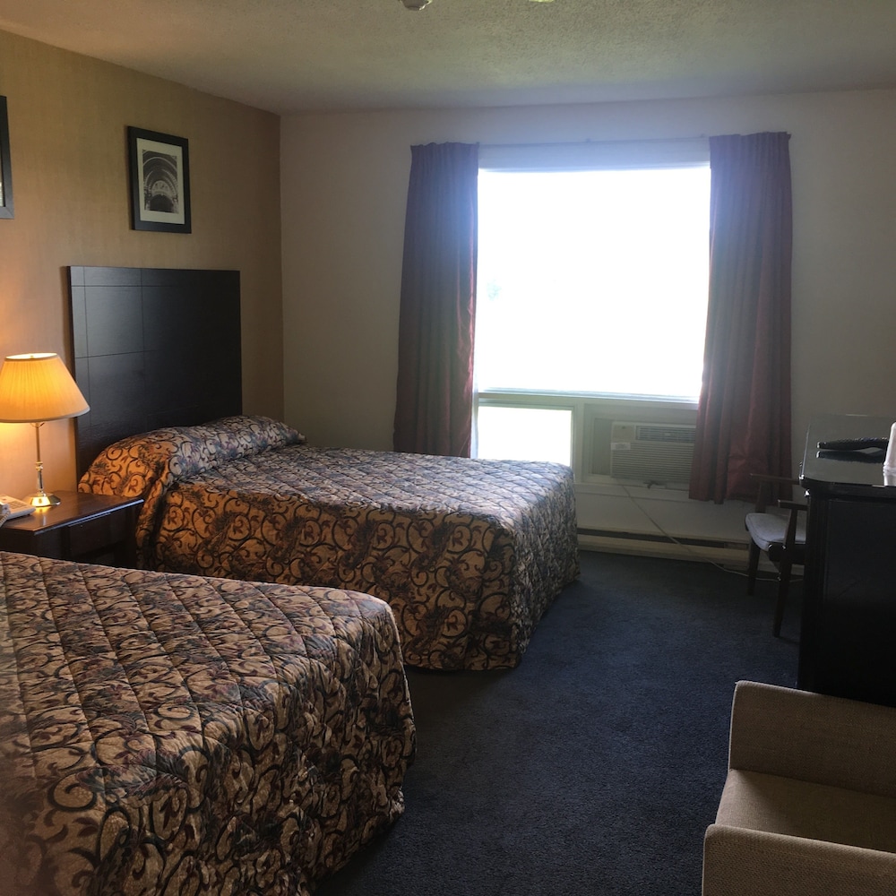 Room, 2 Double Beds photo 1