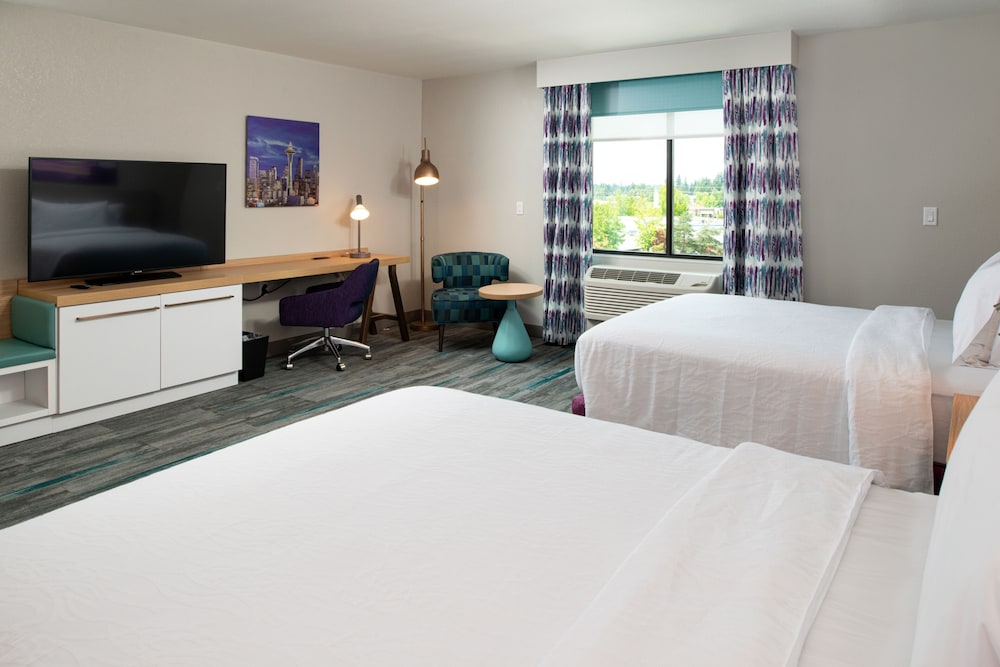 Standard Room, 2 Queen Beds, Accessible, Bathtub (Mobility & Hearing) - Photo 2